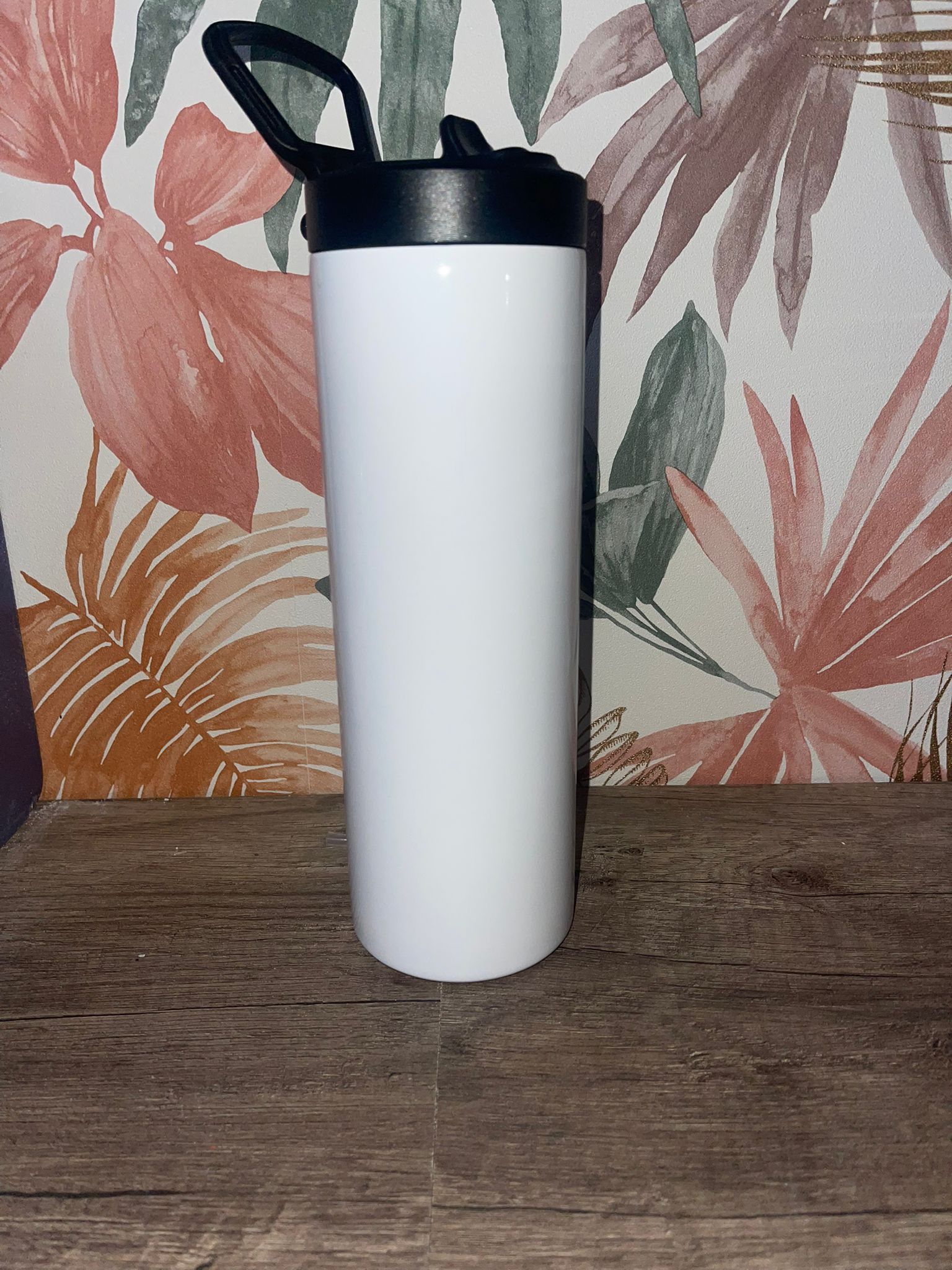Tumblers et gourdes personnalisés : vos alliés indispensables pour les vacances et le quotidien