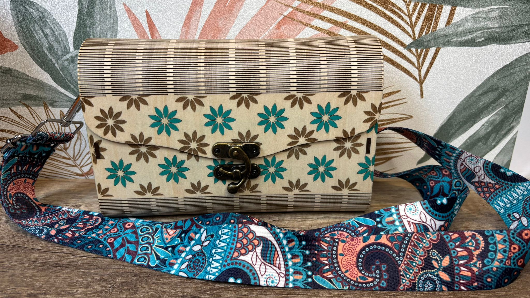 Sac en Bois Personnalisable – Collection « Roséa » – Motifs Floraux
