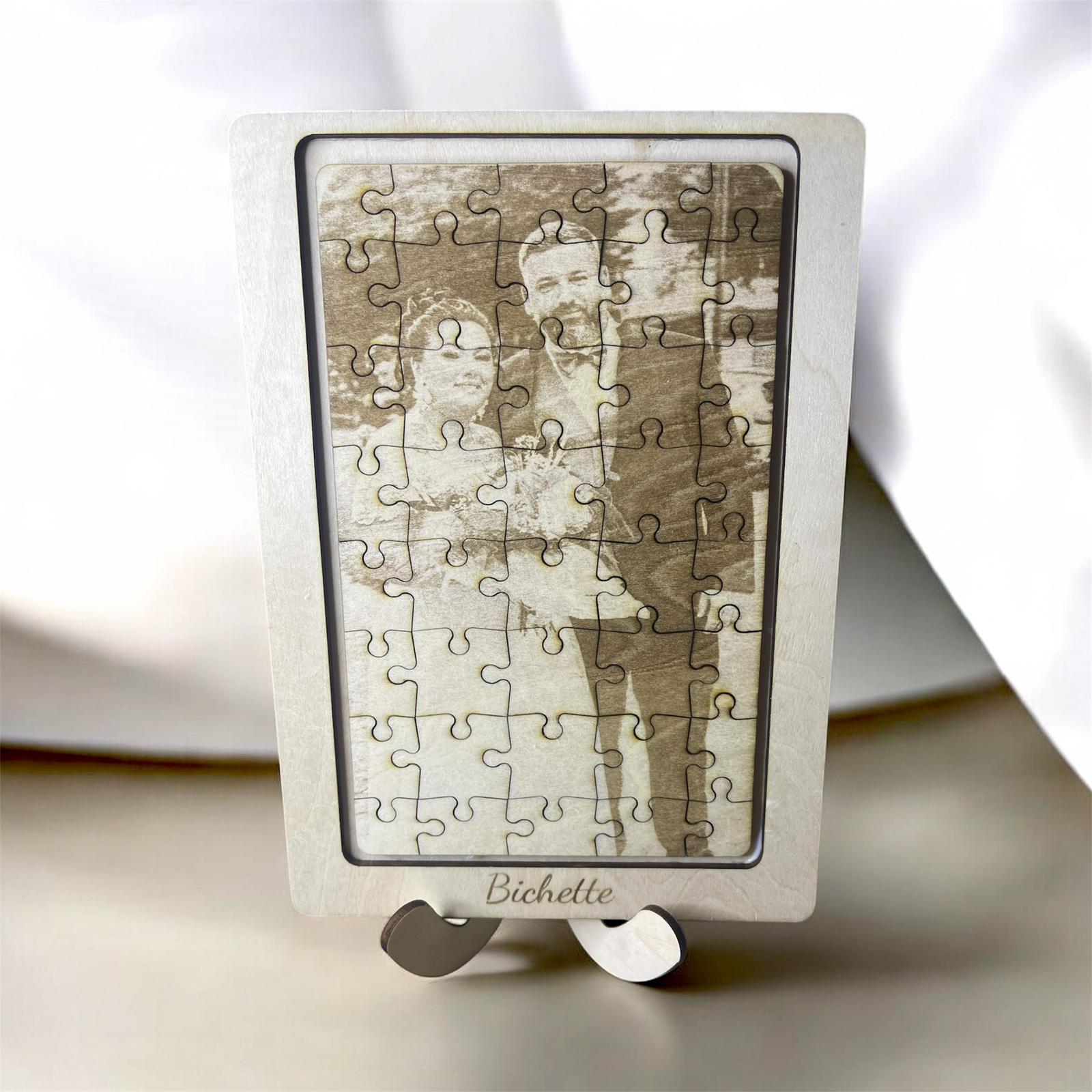 Cadre Puzzle Photo Personnalisé en Bois – Souvenir Unique à Offrir