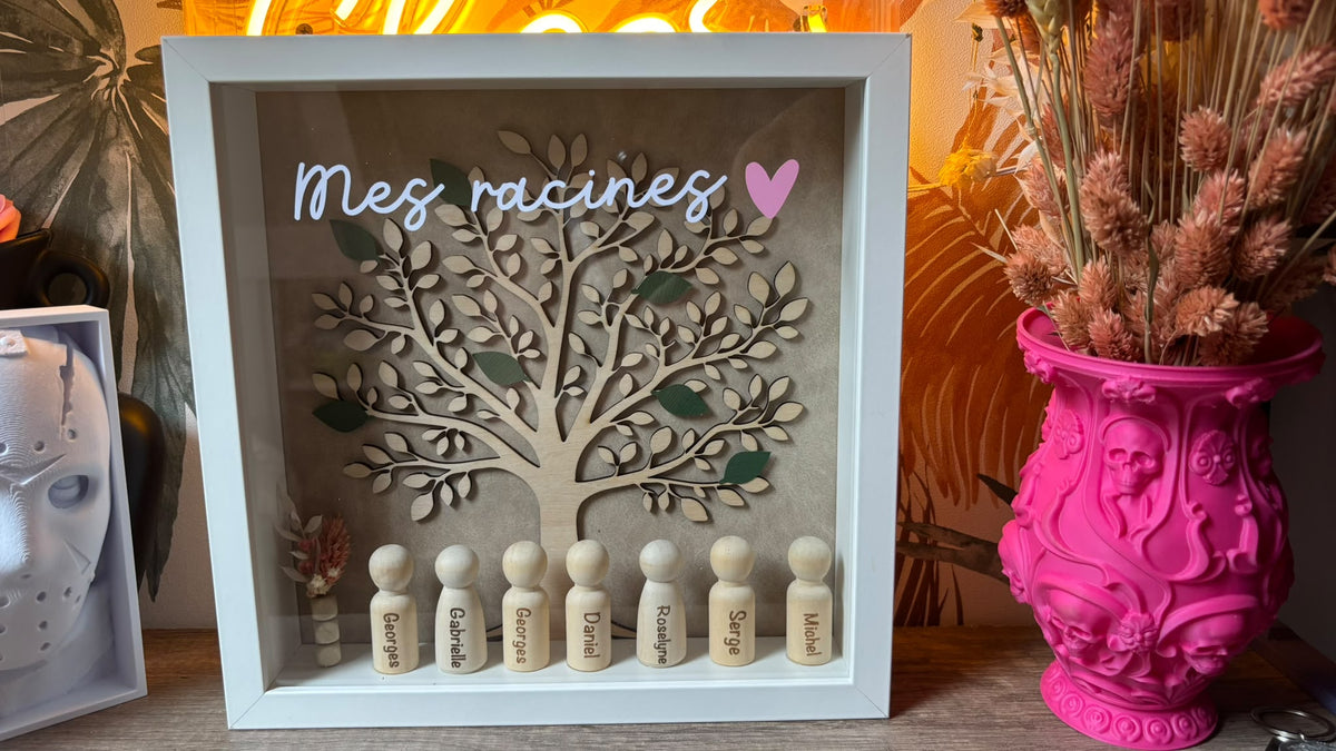 Cadre arbre généalogique blanc - vue rapprochée feuilles en relief